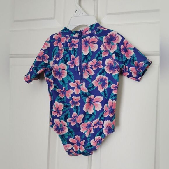 3/$20 Joe Fresh baby girl rash guard - Picture 3 of 5